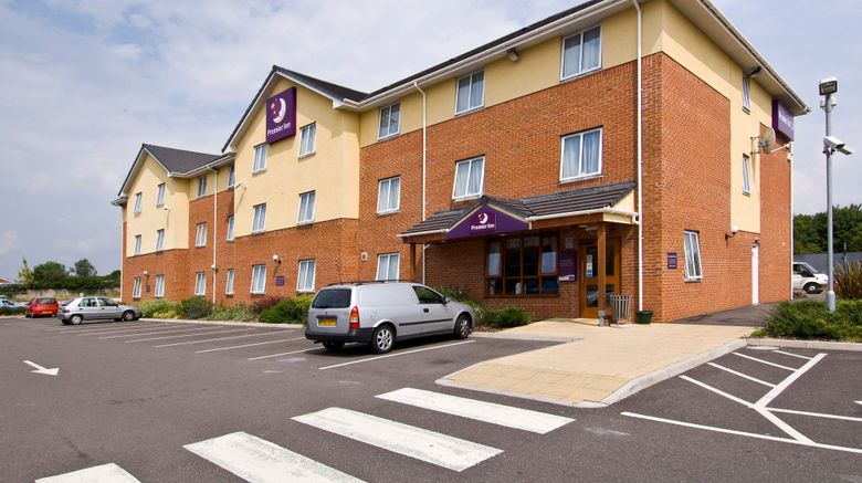 <b>Premier Inn Swindon Central Exterior</b>. Images powered by <a href="https://www.leonardoworldwide.com/" title="Leonardo Worldwide" target="_blank">Leonardo</a>.