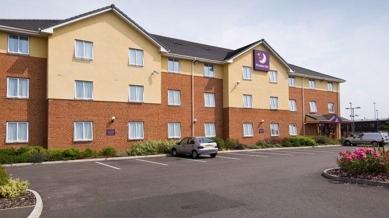 <b>Premier Inn Swindon Central Exterior</b>. Images powered by <a href="https://www.leonardoworldwide.com/" title="Leonardo Worldwide" target="_blank">Leonardo</a>.