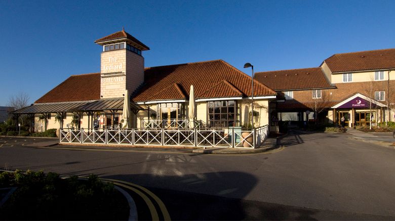 <b>Premier Inn Swindon West Exterior</b>. Images powered by <a href="https://www.leonardoworldwide.com/" title="Leonardo Worldwide" target="_blank">Leonardo</a>.