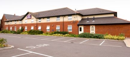 Premier Inn Taunton Central (North) Exterior
