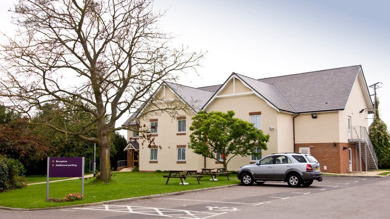 <b>Premier Inn Taunton (Ruishton) Exterior</b>. Images powered by <a href="https://www.leonardoworldwide.com/" title="Leonardo Worldwide" target="_blank">Leonardo</a>.