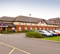 Premier Inn Taunton Central (North) Exterior