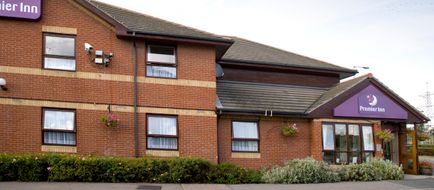 Premier Inn Thurrock East Exterior