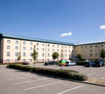 Premier Inn Thurrock West Exterior