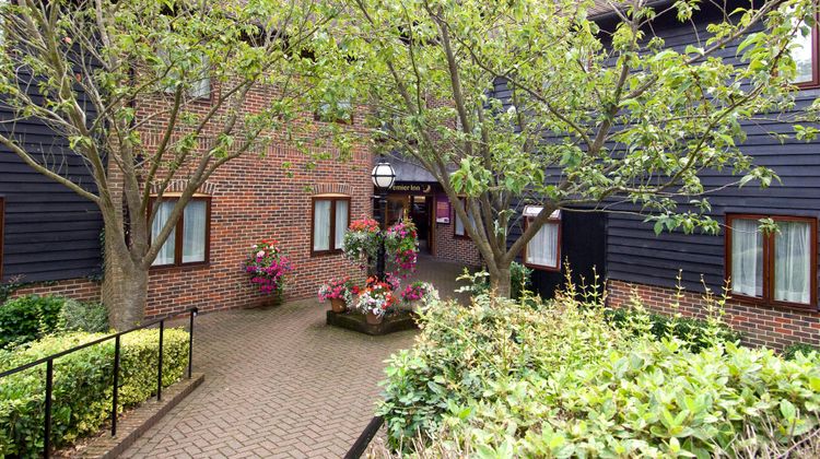 Premier Inn Tonbridge Exterior
