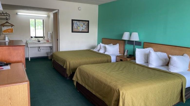 <b>Horseshoe Curve Lodge Room</b>. Images powered by <a href="https://www.leonardoworldwide.com/" title="Leonardo Worldwide" target="_blank">Leonardo</a>.