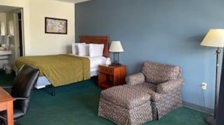 <b>Horseshoe Curve Lodge Room</b>. Images powered by <a href="https://www.leonardoworldwide.com/" title="Leonardo Worldwide" target="_blank">Leonardo</a>.