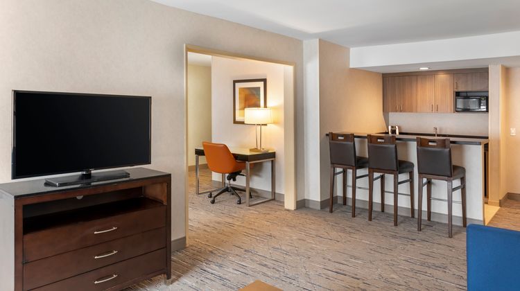 Holiday Inn Express Riverside North Room