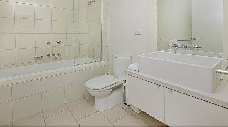 Melbourne Holiday Apartments Room