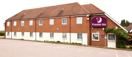 Premier Inn Tring Exterior
