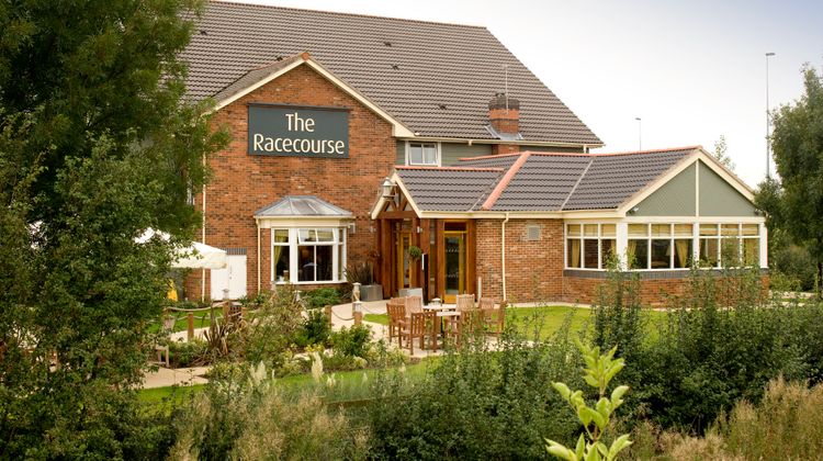 Premier Inn Uttoxeter Exterior