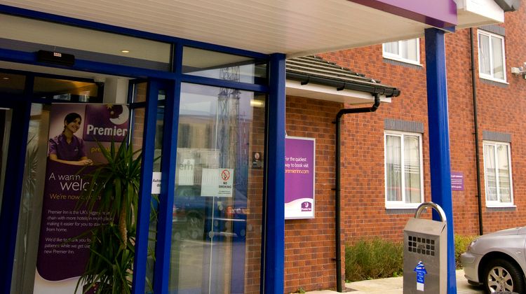 Premier Inn Warrington North Exterior