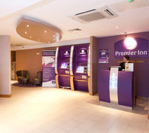 Premier Inn Warwick Lobby