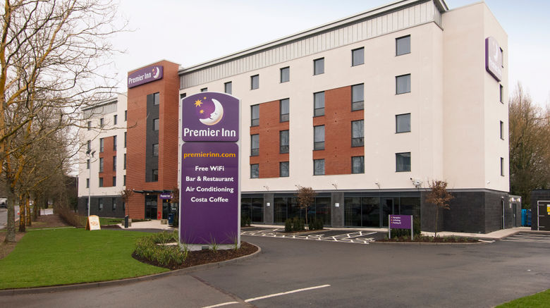 <b>Premier Inn Warwick Exterior</b>. Images powered by <a href="https://www.leonardoworldwide.com/" title="Leonardo Worldwide" target="_blank">Leonardo</a>.