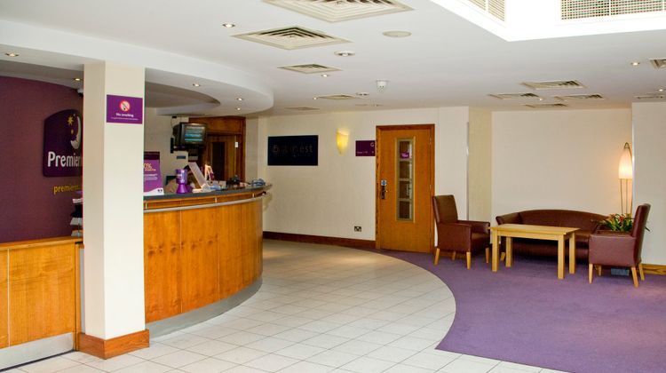 Premier Inn Watford Central Lobby