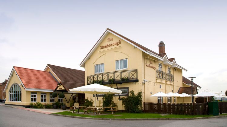 Premier Inn Welwyn Garden City Exterior
