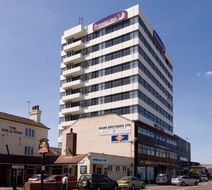 Premier Inn Town Centre (New Square) Exterior