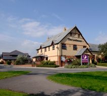 Premier Inn Weymouth Exterior