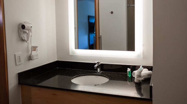 <b>Holiday Inn Express Managua Room</b>. Images powered by <a href="https://www.leonardoworldwide.com/" title="Leonardo Worldwide" target="_blank">Leonardo</a>.