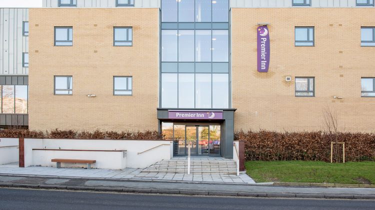 Premier Inn Winchester Exterior