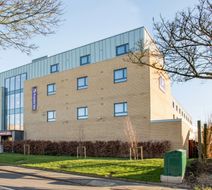 Premier Inn Winchester Exterior