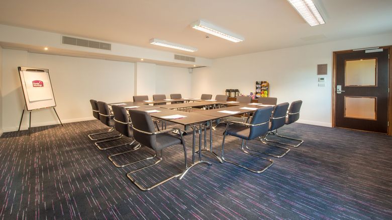 <b>Premier Inn Winchester Meeting</b>. Images powered by <a href="https://www.leonardoworldwide.com/" title="Leonardo Worldwide" target="_blank">Leonardo</a>.
