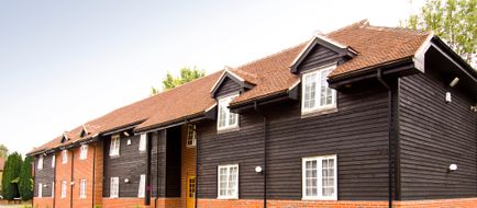 Premier Inn Woking West (A324) Exterior