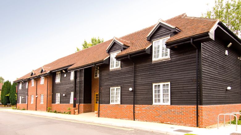 <b>Premier Inn Woking West (A324) Exterior</b>. Images powered by <a href="https://www.leonardoworldwide.com/" title="Leonardo Worldwide" target="_blank">Leonardo</a>.