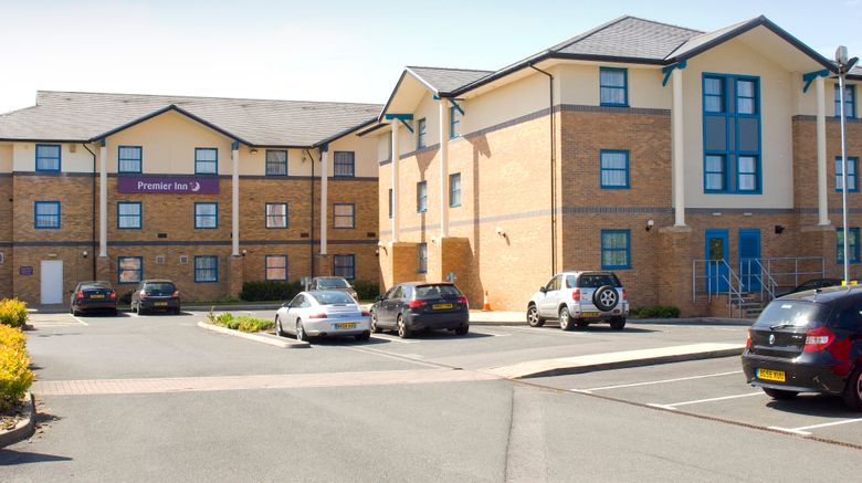 <b>Premier Inn Wolverhampton North Exterior</b>. Images powered by <a href="https://www.leonardoworldwide.com/" title="Leonardo Worldwide" target="_blank">Leonardo</a>.