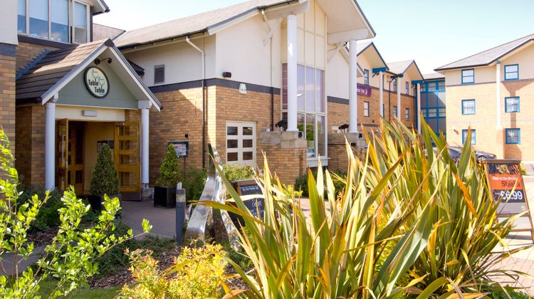 Premier Inn Wolverhampton North Exterior