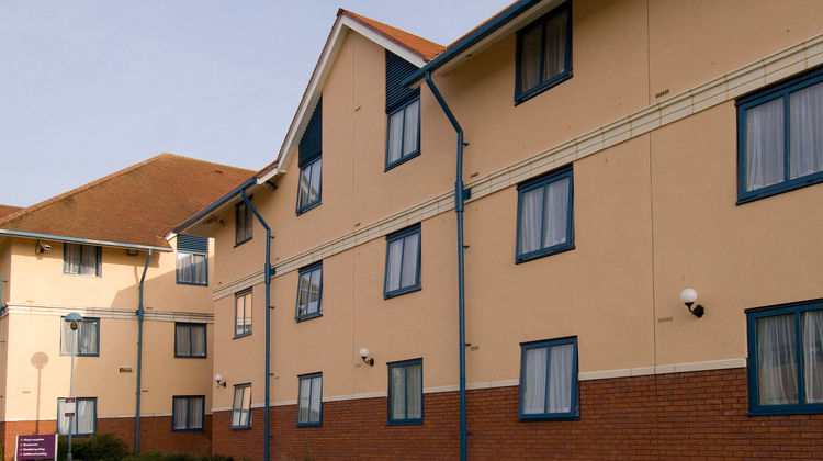 Premier Inn Worcester Exterior