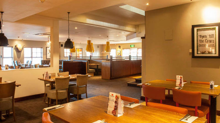 Premier Inn Worcester Restaurant