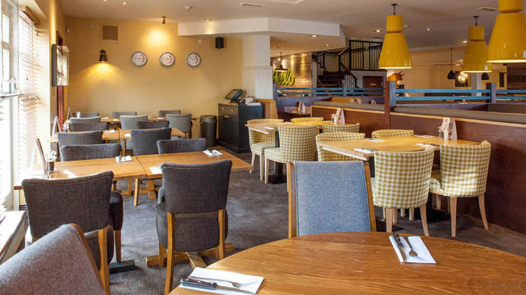 Premier Inn Worcester Restaurant