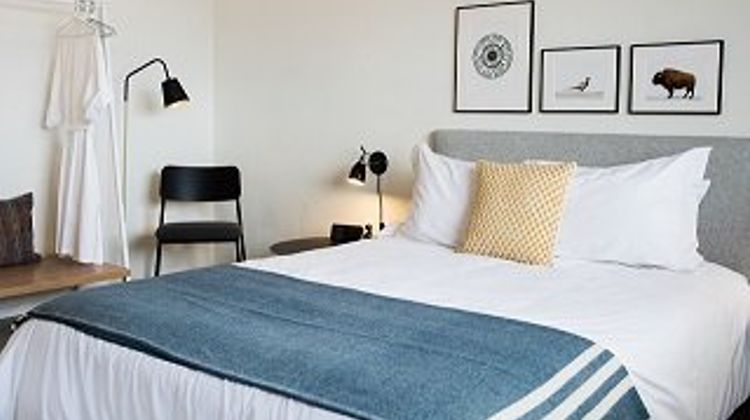 Trumbull & Porter, Ascend Collection Room