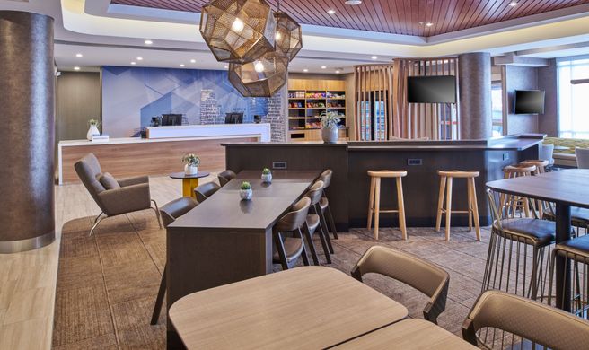 SpringHill Suites Detroit Dearborn Lobby