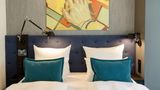 Motel One Mannheim Room