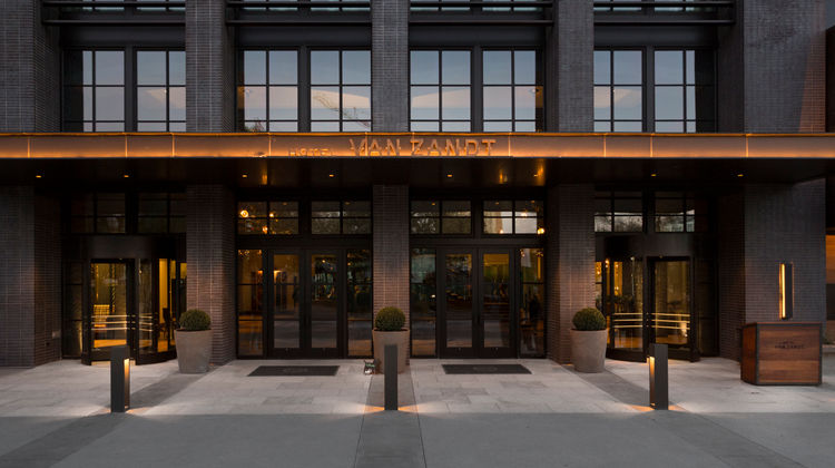 Hotel Van Zandt Exterior