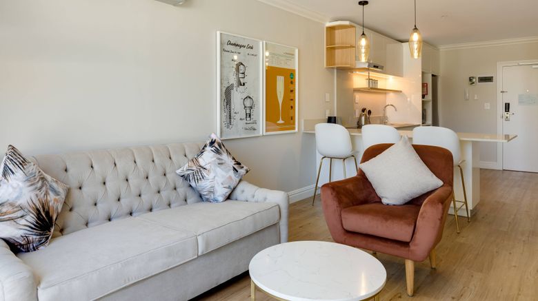 <b>Protea Hotel Franschhoek Room</b>. Images powered by <a href="https://www.leonardoworldwide.com/" title="Leonardo Worldwide" target="_blank">Leonardo</a>.