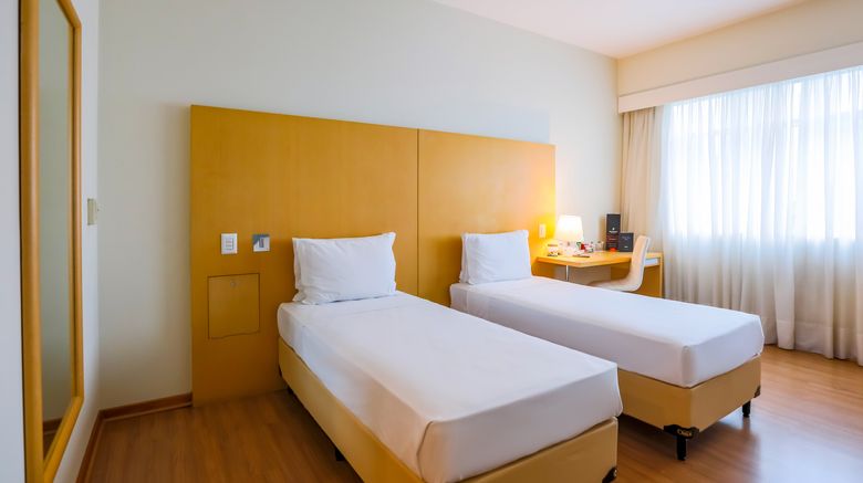 <b>Pestana Curitiba Hotel Room</b>. Images powered by <a href="https://www.leonardoworldwide.com/" title="Leonardo Worldwide" target="_blank">Leonardo</a>.