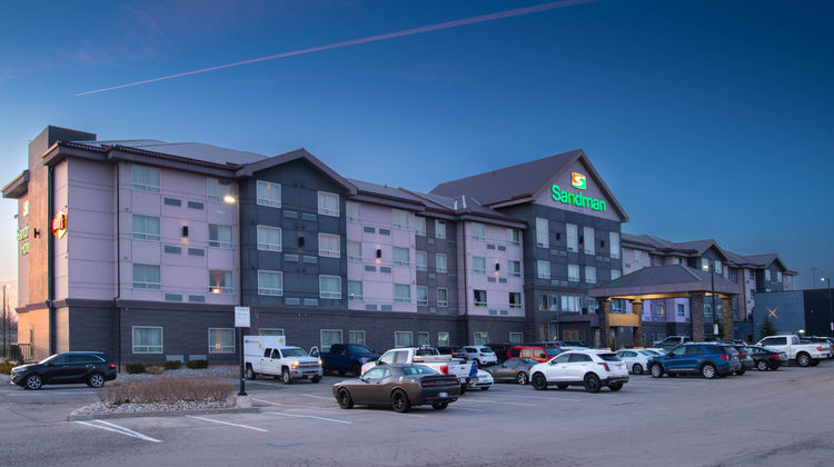 Sandman Hotel Oakville Exterior