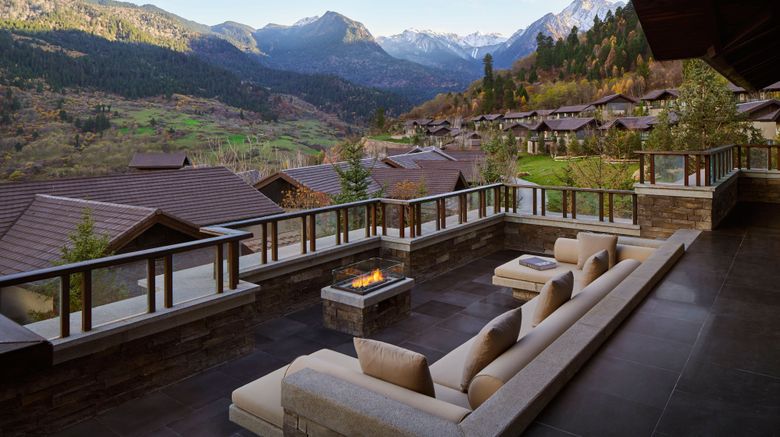 <b>Rissai Valley, a Ritz-Carlton Reserve Room</b>. Images powered by <a href="https://www.leonardoworldwide.com/" title="Leonardo Worldwide" target="_blank">Leonardo</a>.