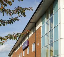 Premier Inn Reading (Caversham Bridge) Exterior