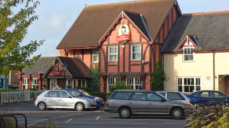 Premier Inn Reading (Caversham Bridge) Exterior
