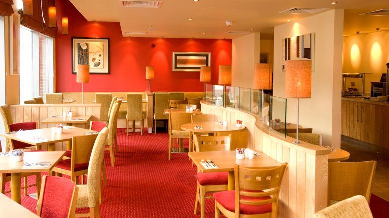 <b>Premier Inn Reading Central Restaurant</b>. Images powered by <a href="https://www.leonardoworldwide.com/" title="Leonardo Worldwide" target="_blank">Leonardo</a>.