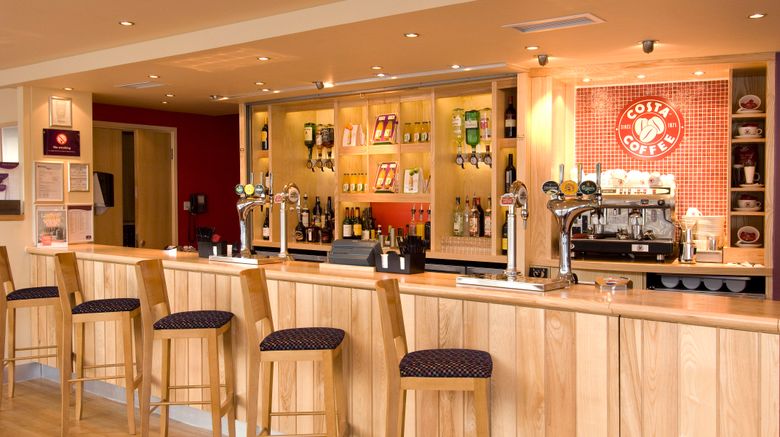 <b>Premier Inn Reading Central Restaurant</b>. Images powered by <a href="https://www.leonardoworldwide.com/" title="Leonardo Worldwide" target="_blank">Leonardo</a>.