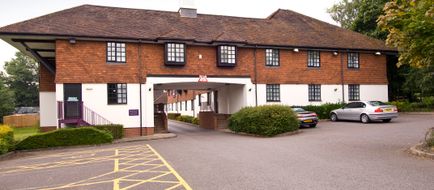 Premier Inn Redhill Reigate Exterior