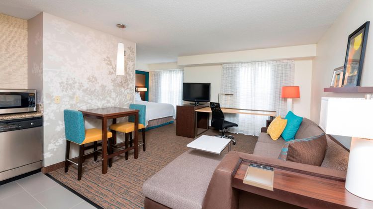 Residence Inn Grand Rapids West Suite