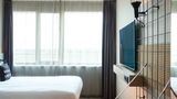 Moxy Amsterdam Schiphol Airport Room