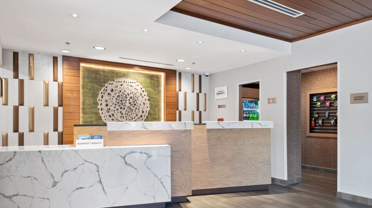 Fairfield Inn & Suites Hickory Lobby