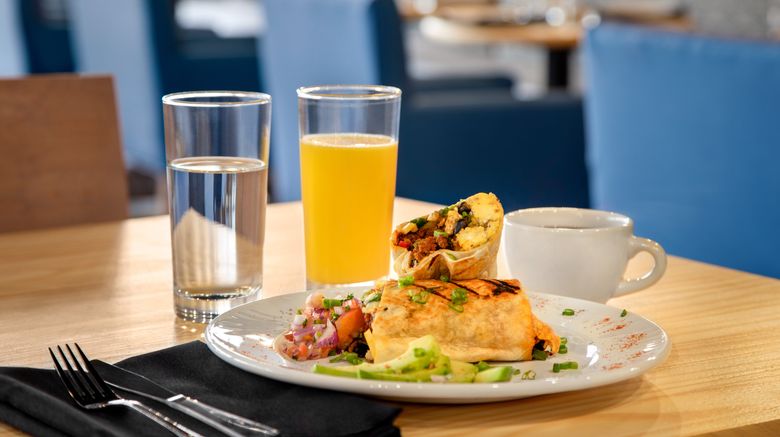 <b>Holiday Inn Airport-Stadium Area Restaurant</b>. Images powered by <a href="https://www.leonardoworldwide.com/" title="Leonardo Worldwide" target="_blank">Leonardo</a>.